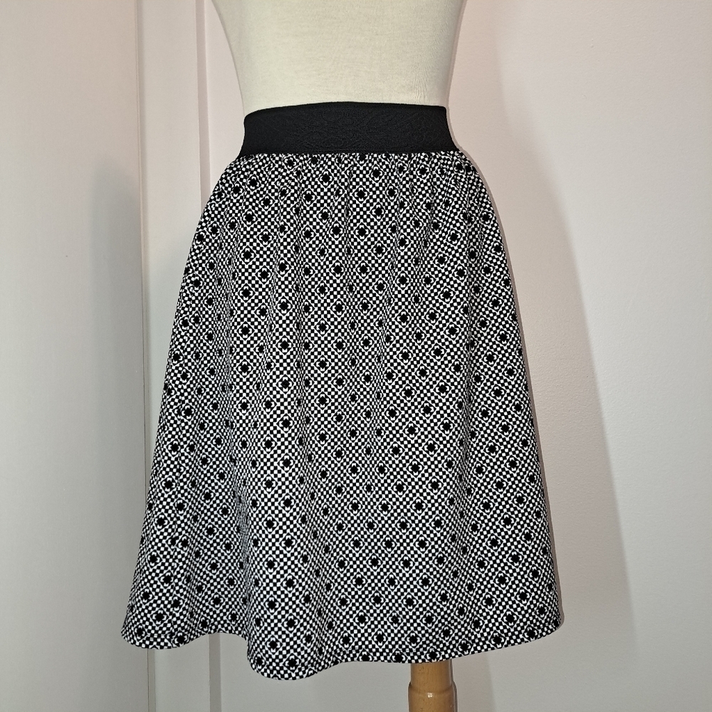 3 FOR 12 SALE JOE Benbasset Geometric Print Skirt Size Medium Elastic Waist